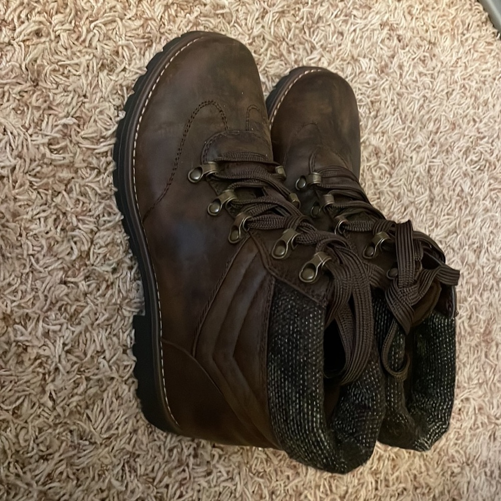 Sonoma Brown boots size 7 1/2- womens